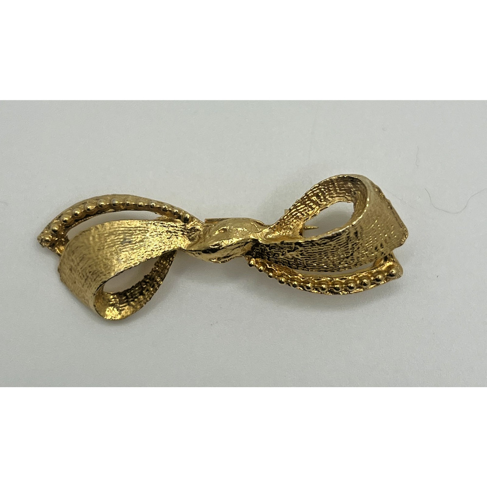 Vintage Dainty Brushed & Textured Gold Tone Costume Bow Ribbon Brooch Timeless